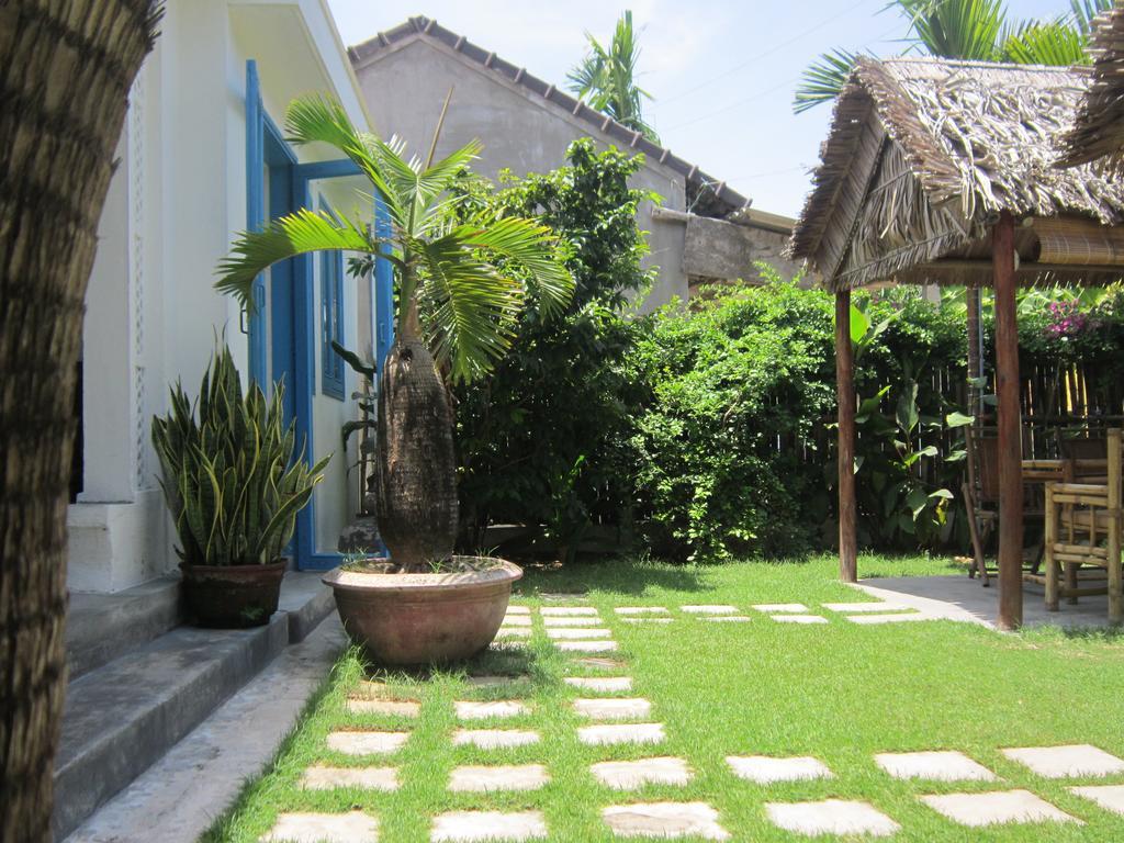 Local Beach Homestay Hoi An Bagian luar foto