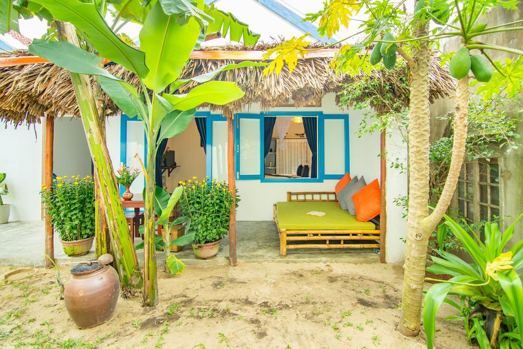 Local Beach Homestay Hoi An Bagian luar foto