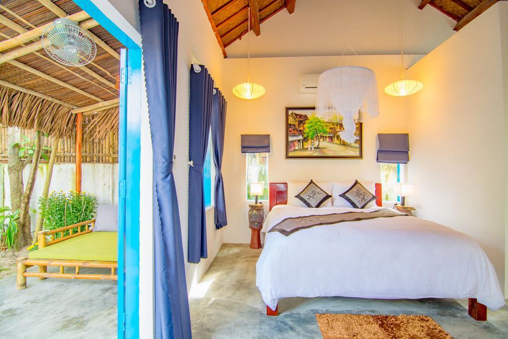 Local Beach Homestay Hoi An Bagian luar foto