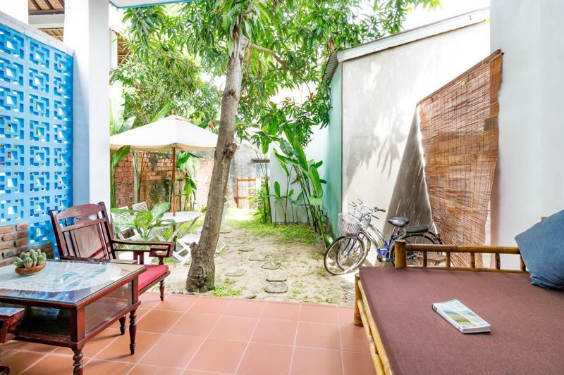 Local Beach Homestay Hoi An Bagian luar foto